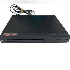 LG DVD/CD Player Model No. DP-132- powers on-ejects-no remote-hdmi cable